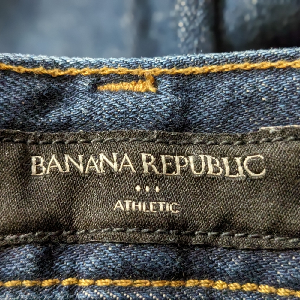 Banana Republic Athletic Fit Jeans 30x30 - Picture 5 of 14